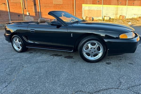 1995 Ford Mustang SVT Cobra Base Convertible