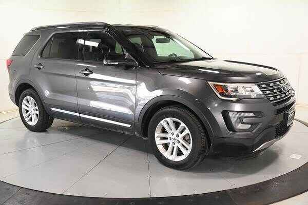 Ford Explorer with VIN: 1FM5K7D84HGE22862