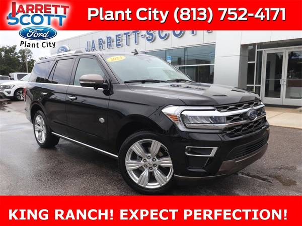 Ford Expedition with VIN: 1FMJU1N8XREA13573