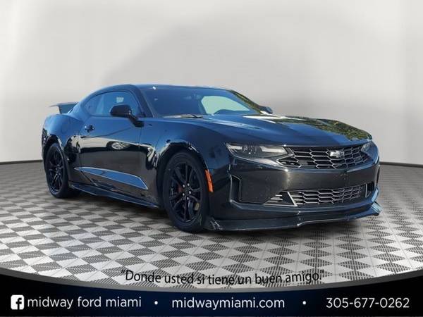 Chevrolet Camaro with VIN: 1G1FB1RX2P0151581