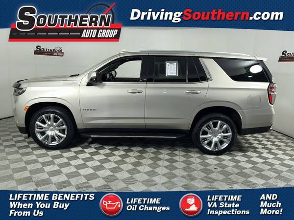 Chevrolet Tahoe with VIN: 1GNSKTKLXNR107594