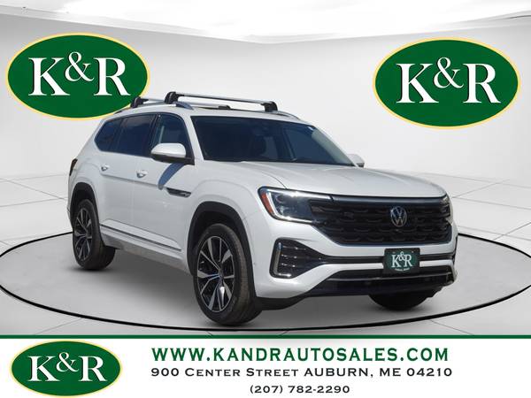 Volkswagen Atlas with VIN: 1V2FR2CA3RC526021