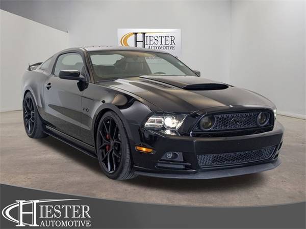 Ford Mustang with VIN: 1ZVBP8CF6E5223959