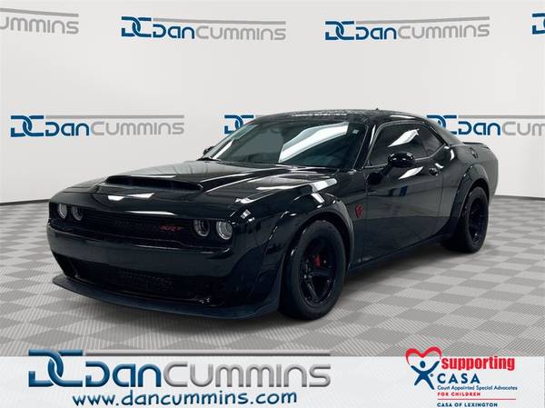 Dodge Challenger with VIN: 2C3CDZH90JH101100