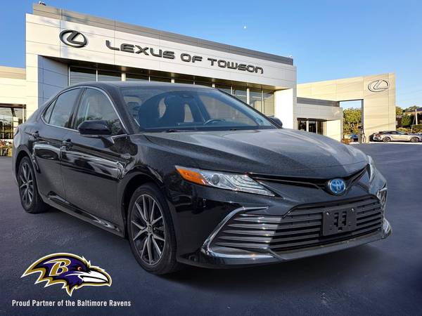 Toyota Camry Hybrid with VIN: 4T1F31AKXMU028115