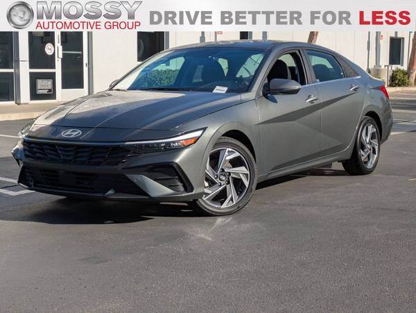 Hyundai Elantra Hybrid with VIN: KMHLN4DJ6RU093570