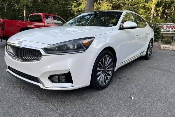 2017 Kia Cadenza Technology