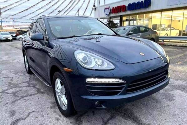 2014 Porsche Cayenne Platinum Edition