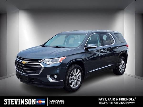Chevrolet Traverse with VIN: 1GNEVJKW6JJ279455
