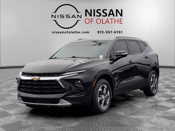 Chevrolet Blazer with VIN: 3GNKBDR4XRS192279