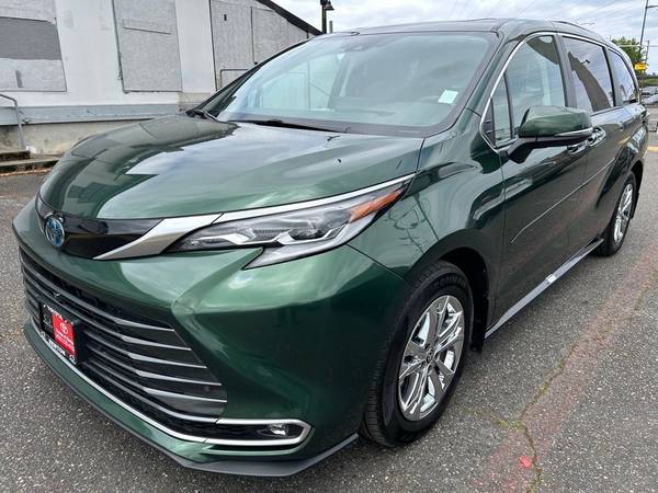 Toyota Sienna with VIN: 5TDESKFC8PS098215