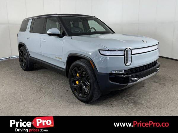 Rivian R1S with VIN: 7PDSGABL2NN002756