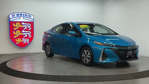 Toyota Prius Prime with VIN: JTDKARFPXJ3073116