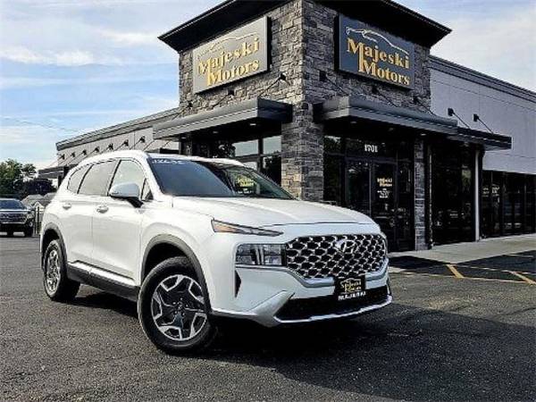 Hyundai Santa Fe Hybrid with VIN: KM8S2DA11MU005834