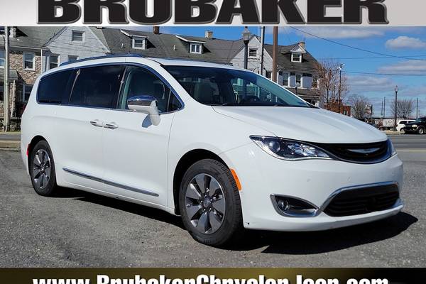 Certified 2018 Chrysler Pacifica Hybrid Limited Plug-In Hybrid