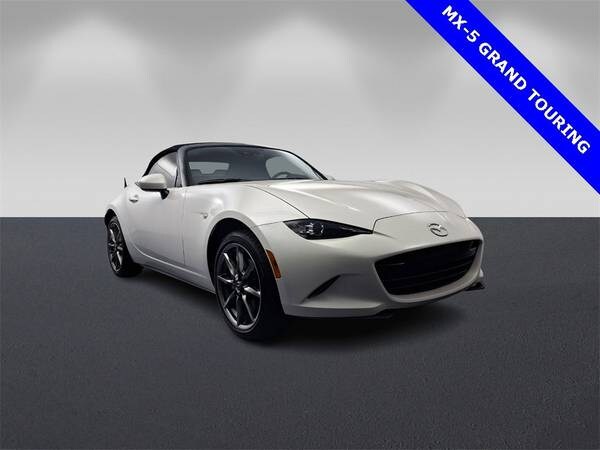 Mazda MX-5 Miata with VIN: JM1NDAD70N0507124