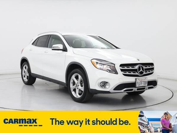 Mercedes-Benz GLA-Class with VIN: WDCTG4EB7KJ612584