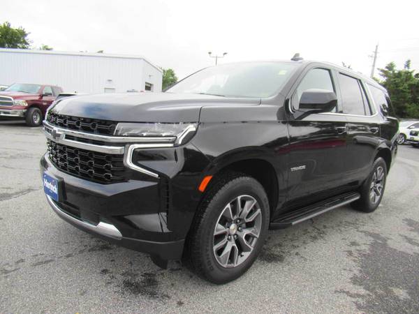 Chevrolet Tahoe with VIN: 1GNSKMKD6RR247128