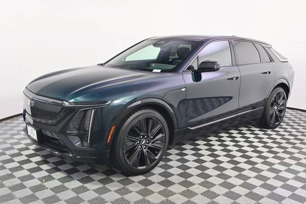 Cadillac LYRIQ with VIN: 1GYKPWRL8RZ137095
