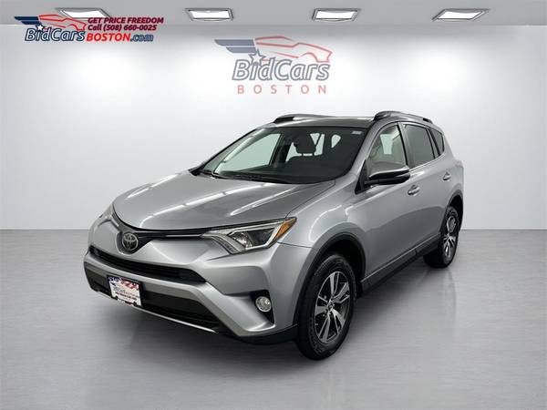 Toyota RAV4 with VIN: JTMRFREV5JD234174