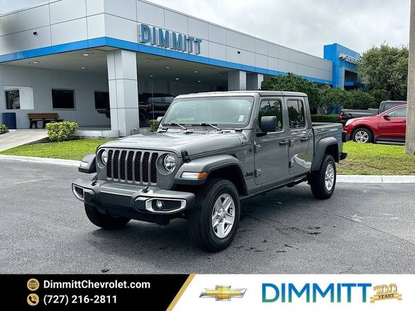 Jeep Gladiator with VIN: 1C6HJTAG0PL520762