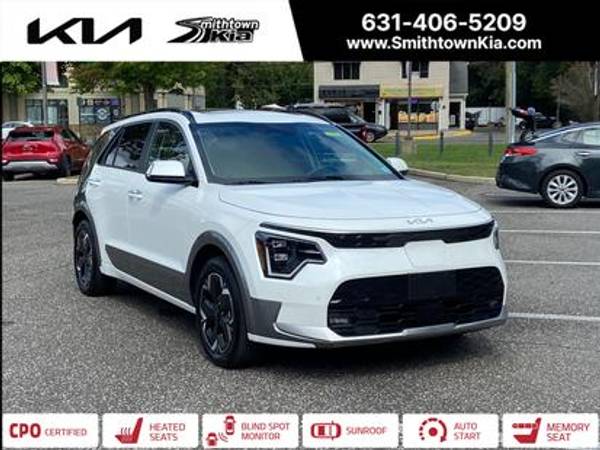Kia Niro EV with VIN: KNDCT3L16P5043488