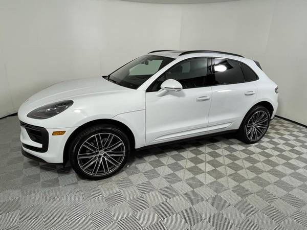 Porsche Macan with VIN: WP1AA2A54SLB04871