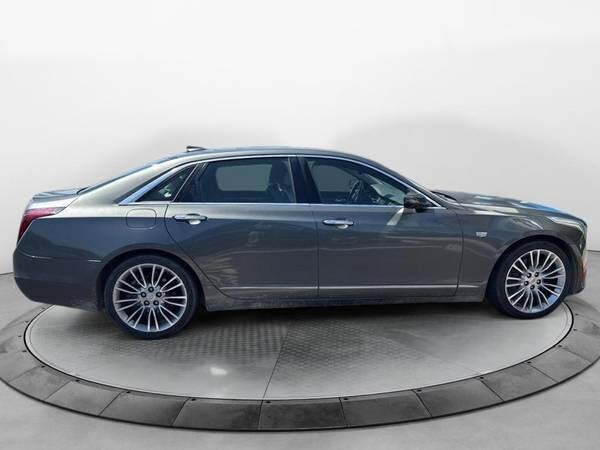 Cadillac CT6 with VIN: 1G6KD5RS7HU205269