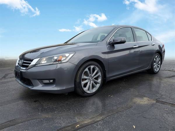 Honda Accord with VIN: 1HGCR2F53FA804945