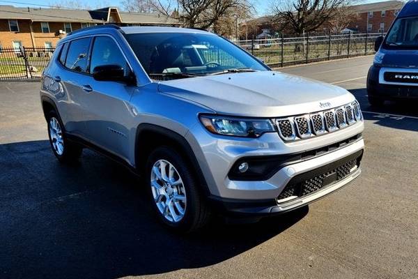 2023 Jeep Compass Latitude Lux