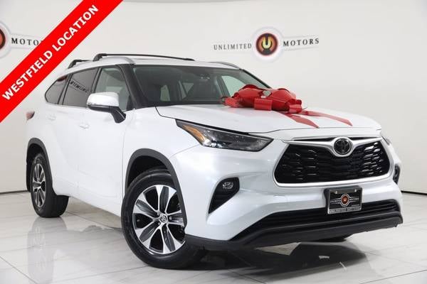 Toyota Highlander with VIN: 5TDHZRBH3NS165321