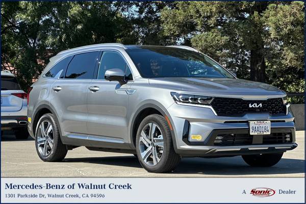 Kia Sorento Plug-In Hybrid with VIN: KNDRMDLH7N5088057