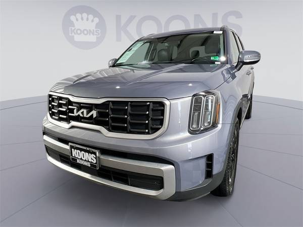 Kia Telluride with VIN: 5XYP64GC1PG335034