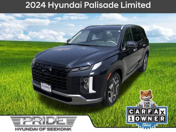 Hyundai Palisade with VIN: KM8R5DGE2RU700010