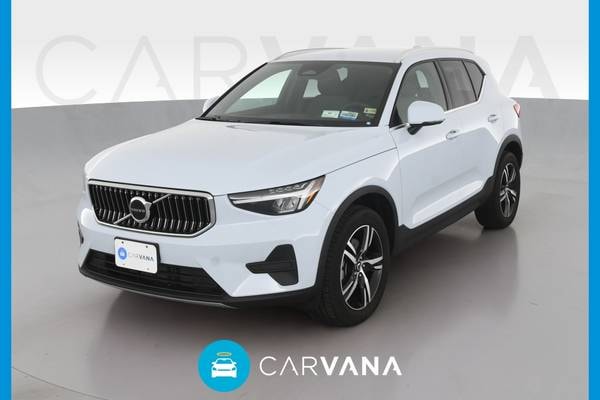 2024 Volvo XC40 B5 Core Bright