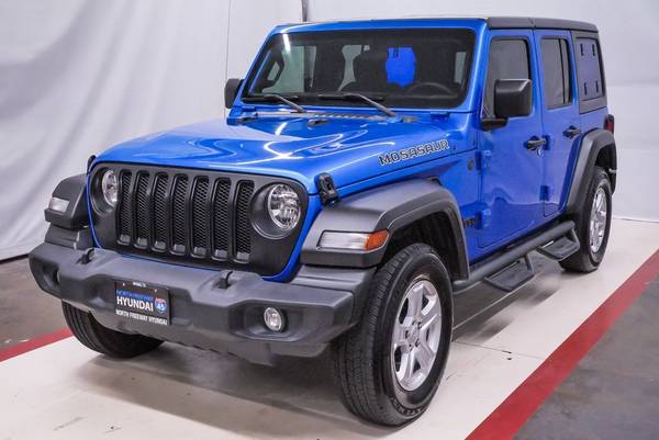 Jeep Wrangler with VIN: 1C4HJXDN3NW212216