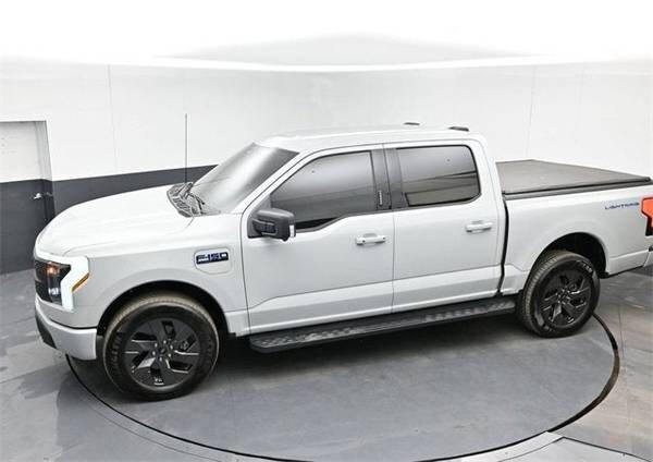 Ford F-150 Lightning with VIN: 1FT6W3L71RWG07439