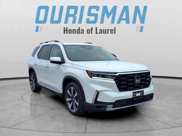Honda Pilot with VIN: 5FNYG1H73PB036184