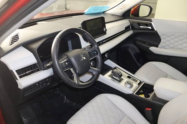 Mitsubishi Outlander PHEV with VIN: JA4T5VA9XPZ037694