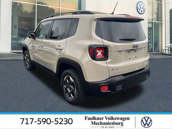 Jeep Renegade with VIN: ZACCJBBH4FPB95659