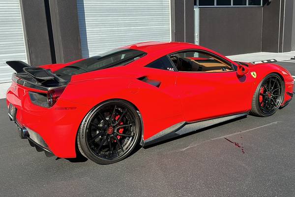 2017 Ferrari 488 GTB Base Coupe