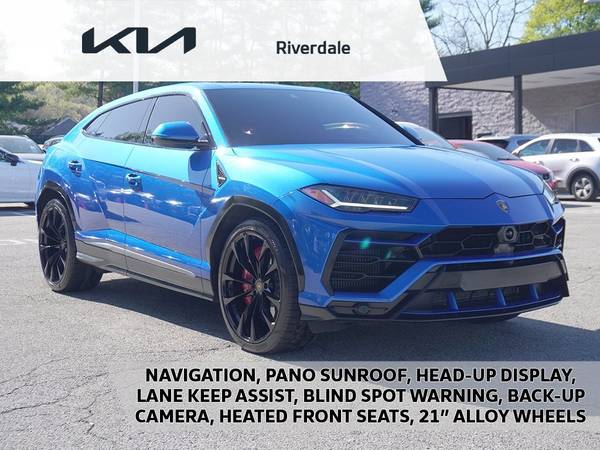 Lamborghini Urus with VIN: ZPBUA1ZL0NLA19907