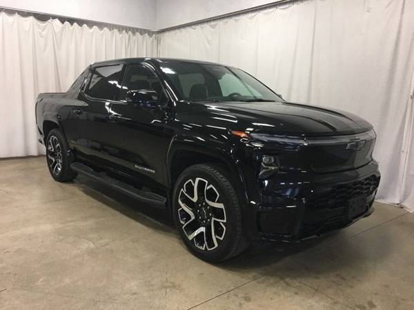 Chevrolet Silverado EV with VIN: 1GC40ZEL5RU302494