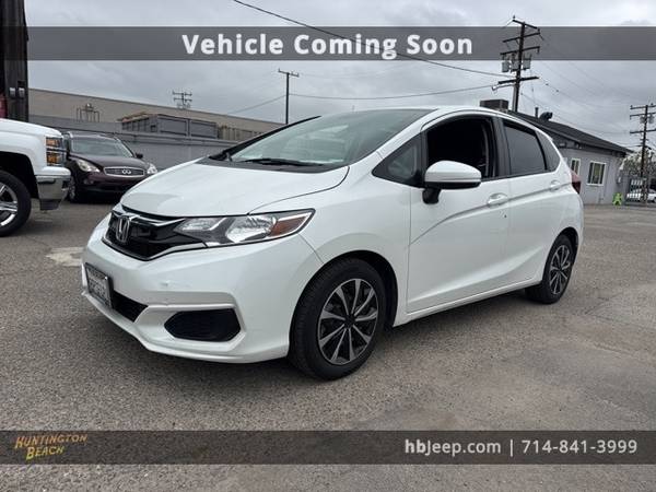 Honda Fit with VIN: 3HGGK5H45KM751982