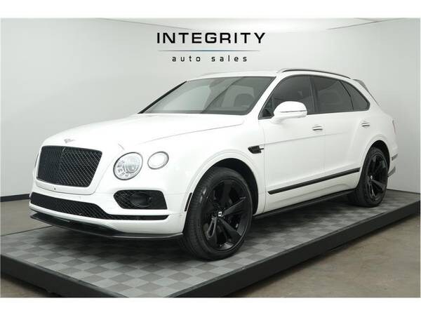 Bentley Bentayga with VIN: SJAAC2ZV2JC022069