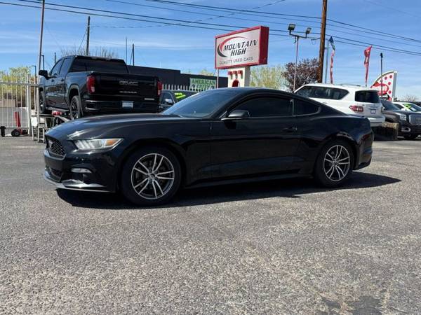 Ford Mustang with VIN: 1FA6P8TH6F5362616