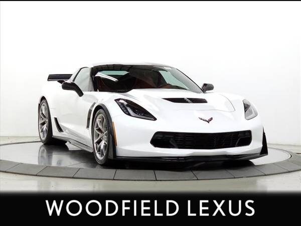 Chevrolet Corvette with VIN: 1G1YT2D62F5604125
