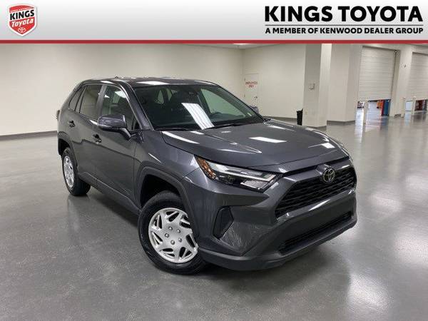 Toyota RAV4 with VIN: 2T3K1RFV9PC235324