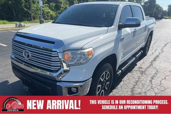 2016 Toyota Tundra Limited  CrewMax Cab