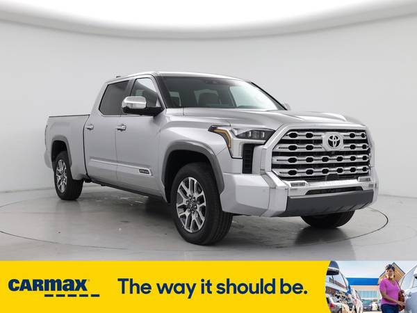 Toyota Tundra with VIN: 5TFMA5EC6SX042732